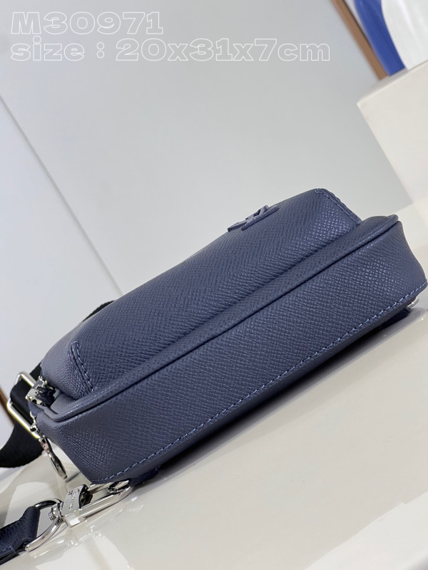 l**is V*t*n avenue slingbag nm