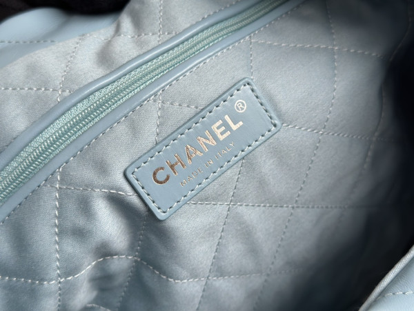 CL 22 SMALL HANDBAG