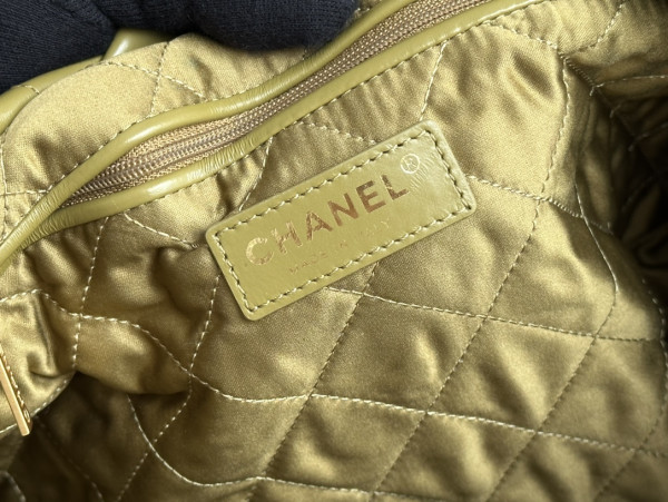 CL 22 SMALL HANDBAG