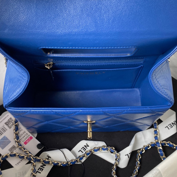 CL SMALL BOX BAG