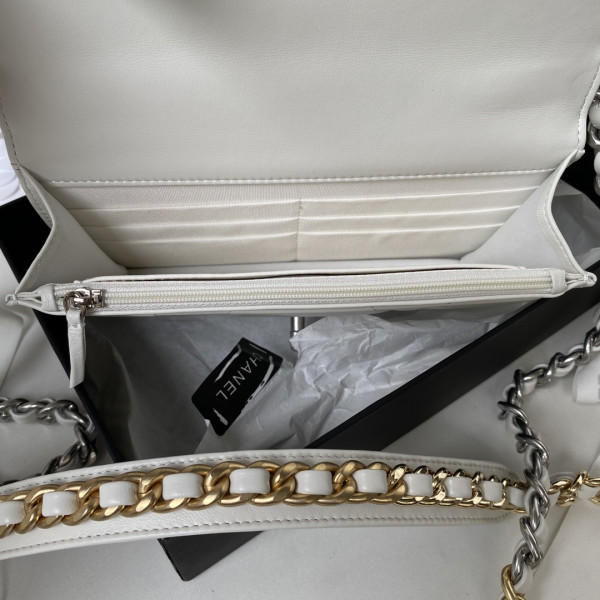 CL 19 WALLET ON CHAIN