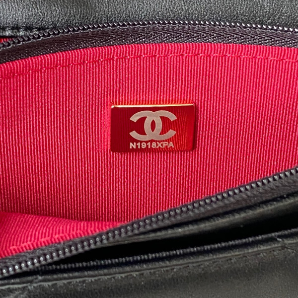 CL 19 WALLET ON CHAIN