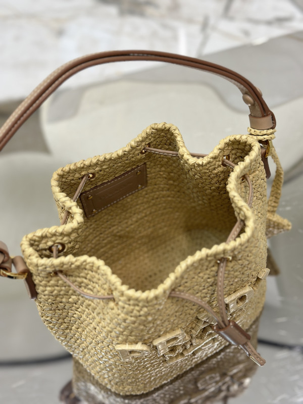 Pra*a bucket bag