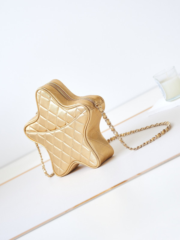 CL STAR HANDBAG