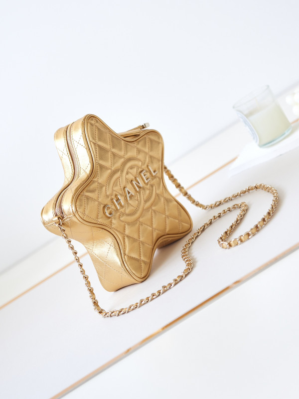 CL STAR HANDBAG