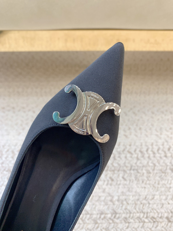 Ce**e pumps