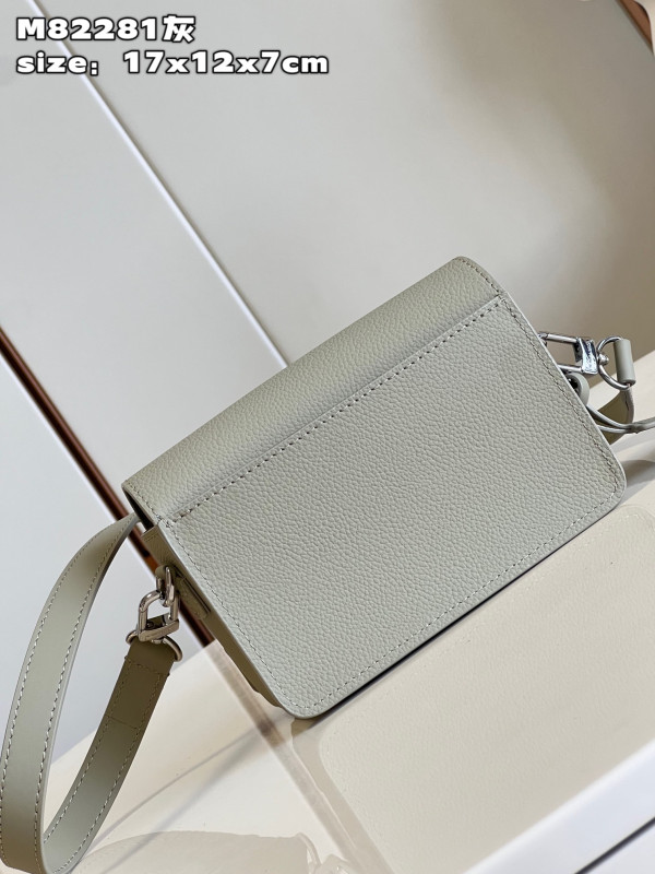 l**is V*t*n fastline wearable wallet