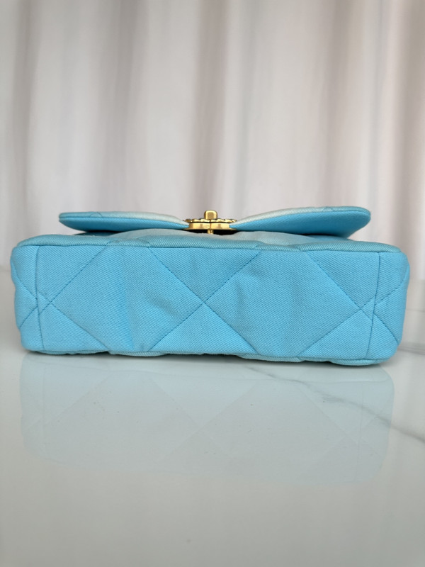 CL 19 LARGE HANDBAG