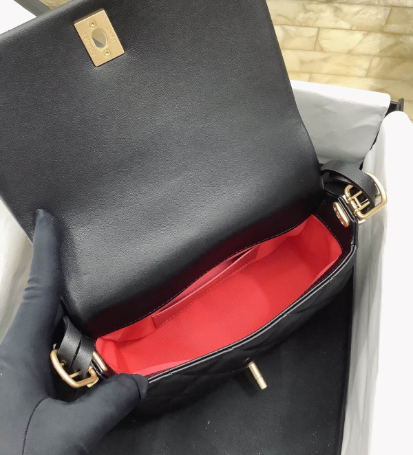 CL MINI FLAP BAG