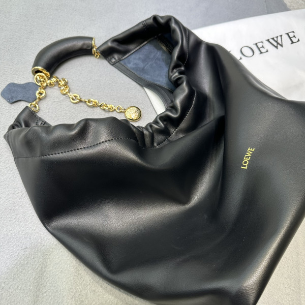 LOEWE Small Squeeze bag in nappa lambskin-24*29*10.5cm