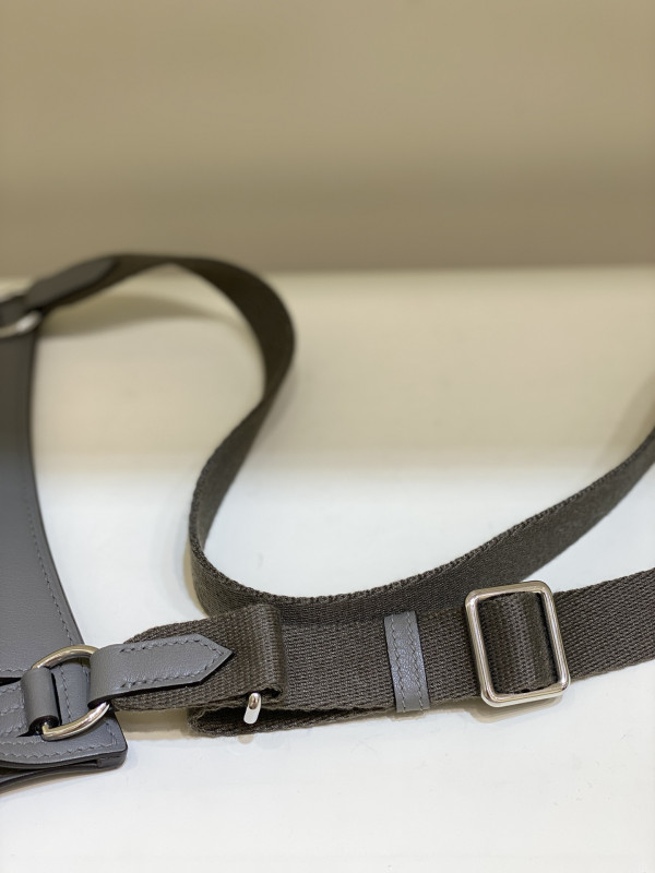 H**mes jypsiere mini bag in swift leather gris meyer