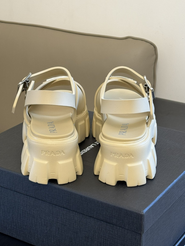 Pra*a sandals
