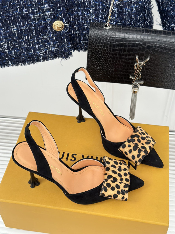 l**is V*t*n heels