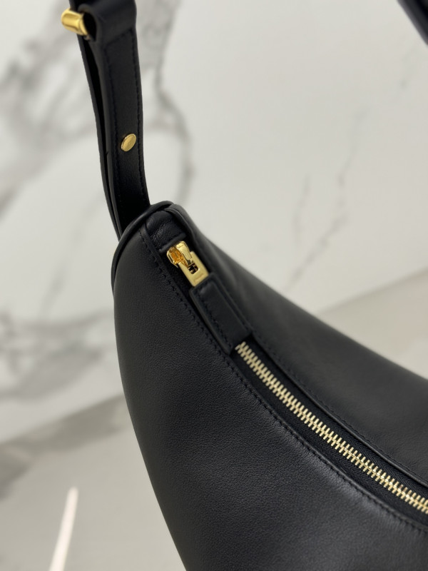 Pra*a arqué leather shoulder bag-35*22.5*8cm