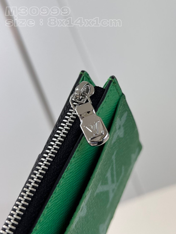 l**is V*t*n coin card holder-8*14.5*1cm