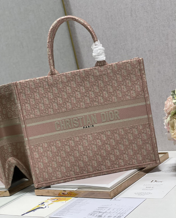 D*or book tote-41*32cm