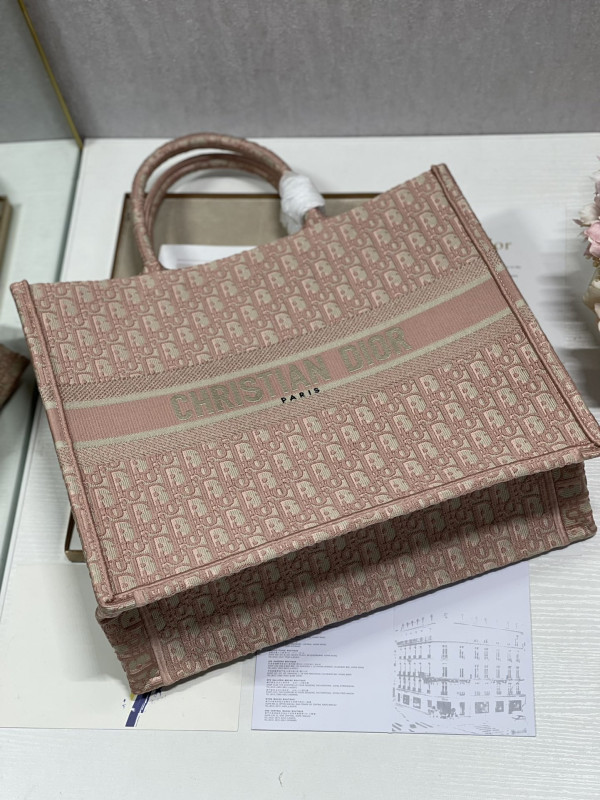D*or book tote-41*32cm