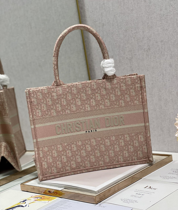 D*or book tote-36*28cm