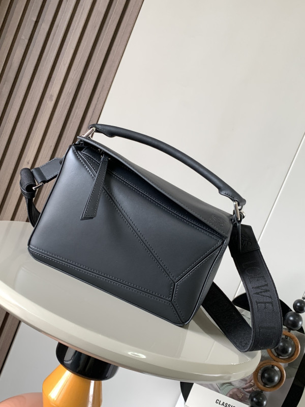 LOEWE SMALL PUZZLE BAG-24*16*10CM