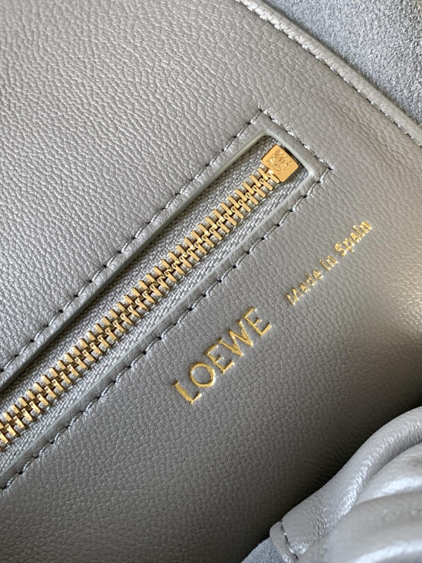 Loewe Squeeze Bag-34*33*13.5CM