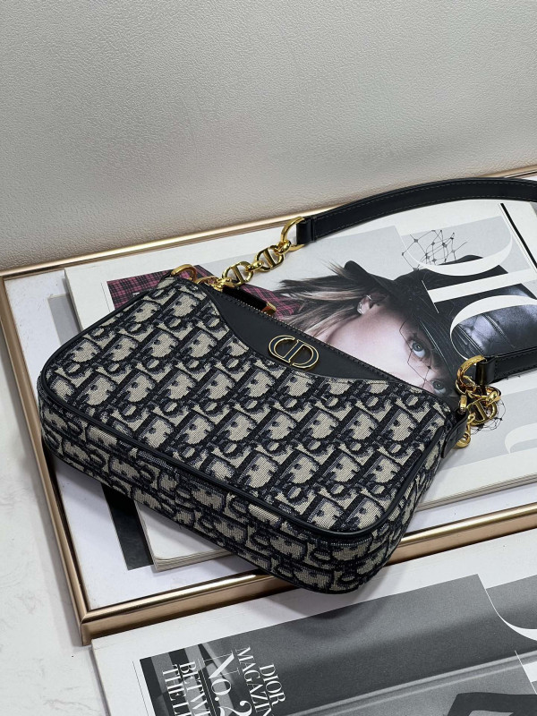 D*or avenue 30 montaigne mini hobo bag