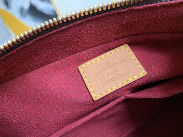 l**is V*t*n vintage bag-30*11*13cm
