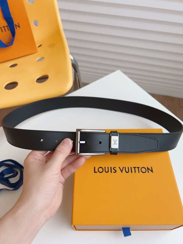 l**is V*t*n belt