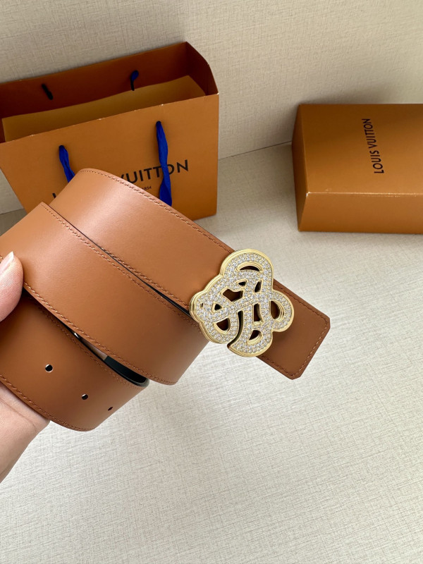l**is V*t*n belt