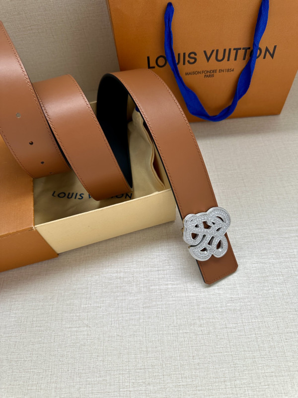 l**is V*t*n belt