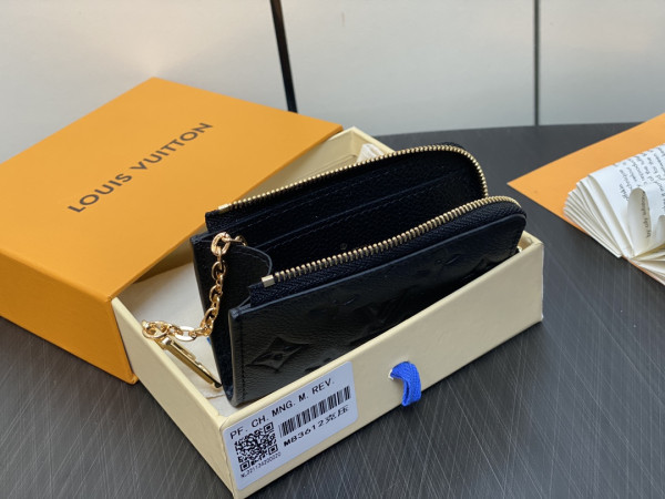 l**is V*t*n noa wallet-11*7*1.5cm