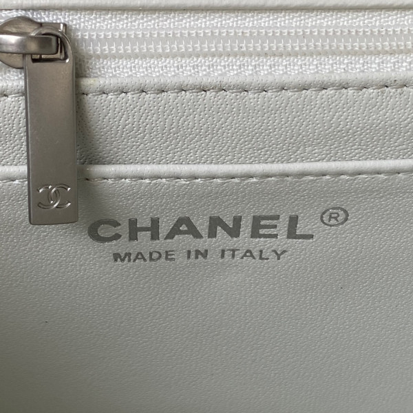 CL FLAP BAG 17CM