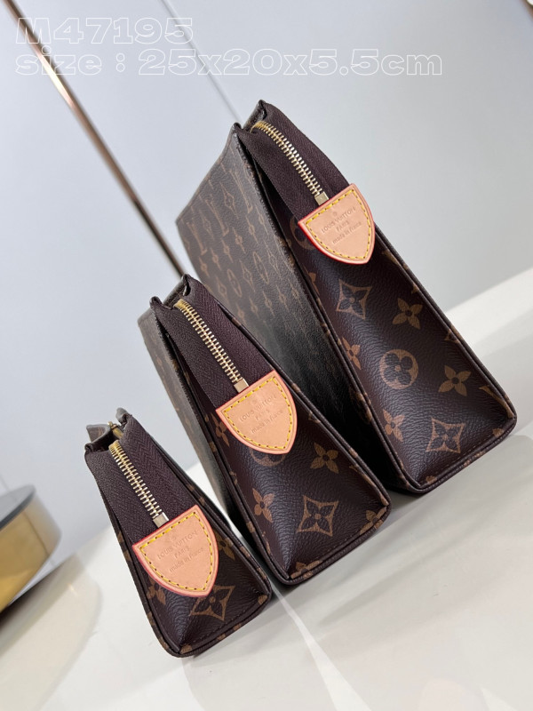 l**is V*t*n trio toilet pouch-25*20*5.5cm