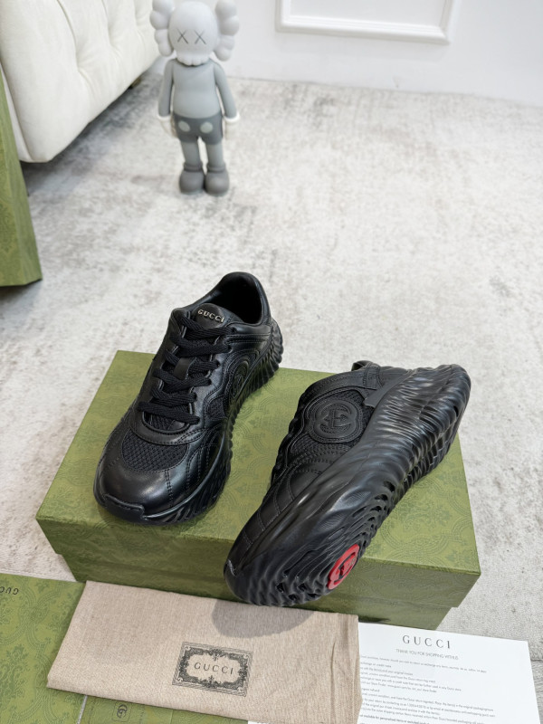 G*u*i ripple sneaker