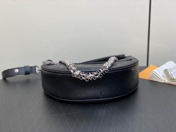 l**is V*t*n loop-23*13*6cm