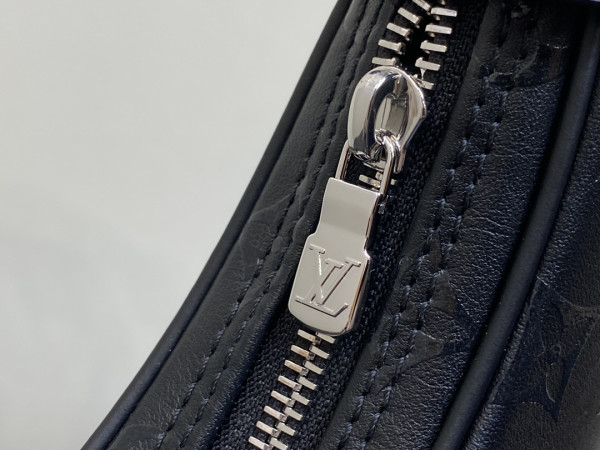 l**is V*t*n loop-23*13*6cm