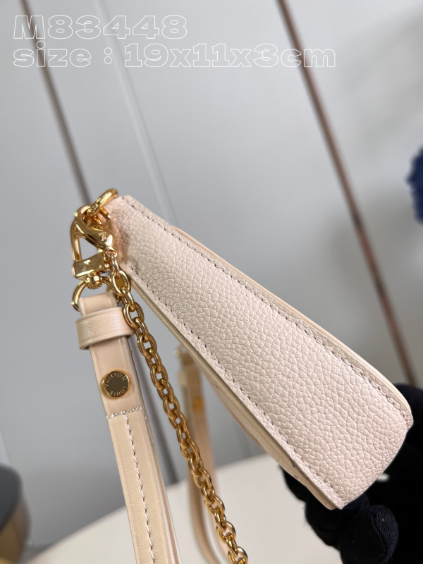 l**is V*t*n easy pouch on strap