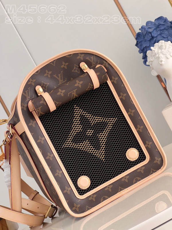 l**is V*t*n dog bag-44*32*23cm