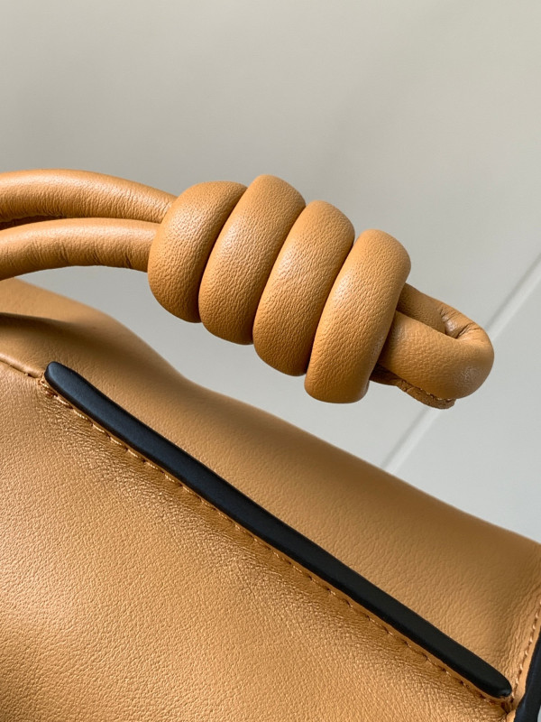LOEWE Mini Flamenco clutch-23*18*9cm