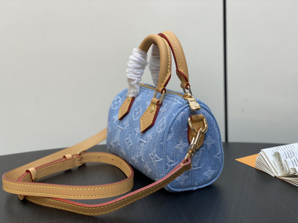 l**is V*t*n nano speedy-16-10-7.5cm