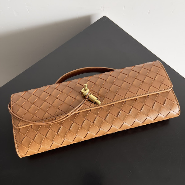 Bo*te*ga ve*ne*ta long clutch andiamo with handle-31*13*3cm