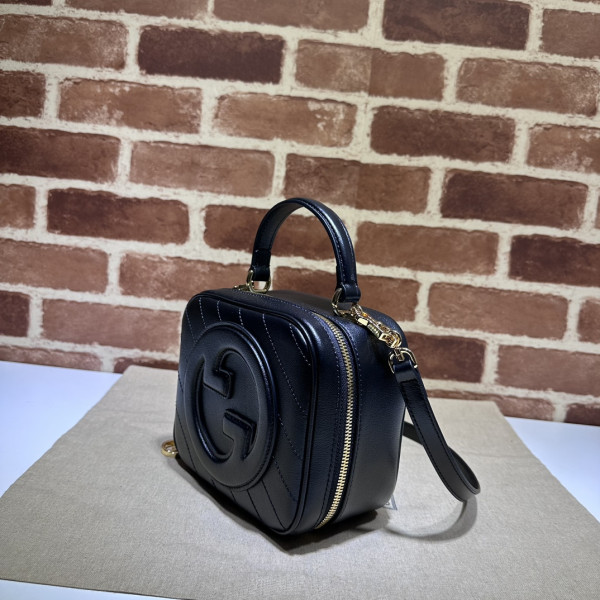 G*u*i blondie top handle bag