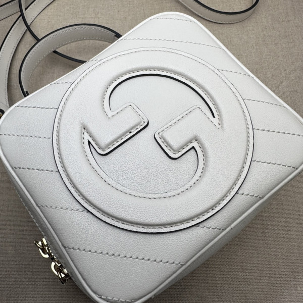 G*u*i blondie top handle bag