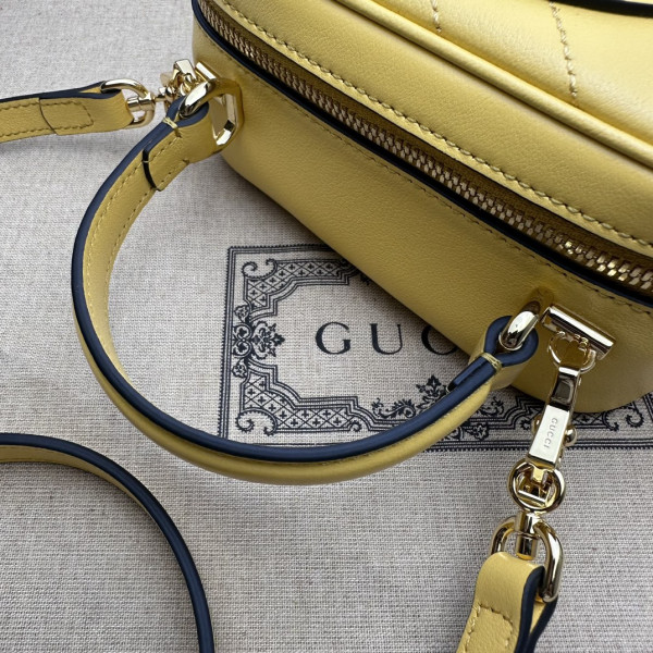 G*u*i blondie top handle bag