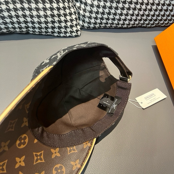 l**is V*t*n hat