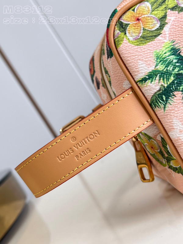 l**is V*t*n locker dopp kit bag-23*13*12cm