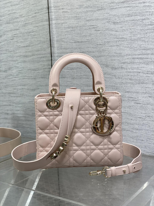 lady D*or - 20cm