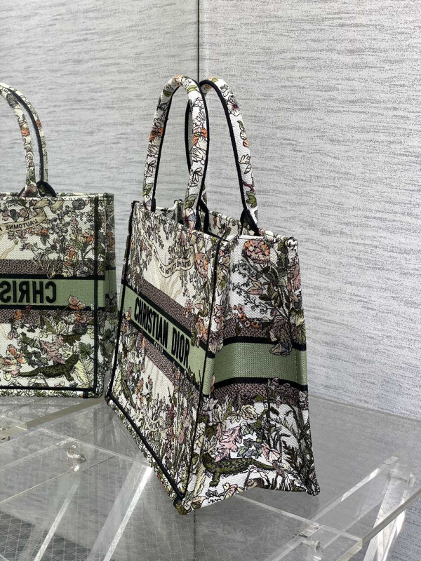 medium D*or book tote-36*18*28cm