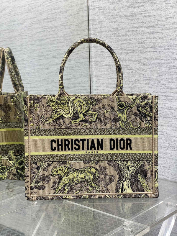 medium D*or book tote-36*18*28cm