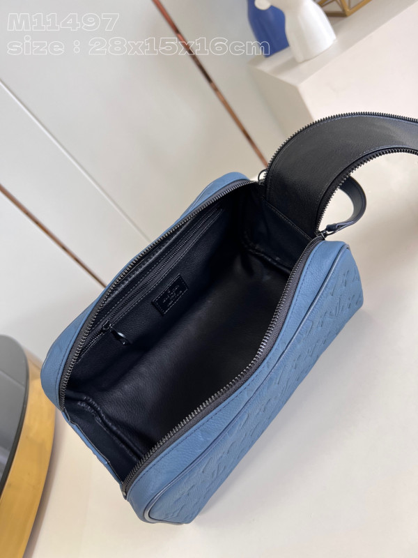 l**is V*t*n locker dopp kit bag-23*13*12cm
