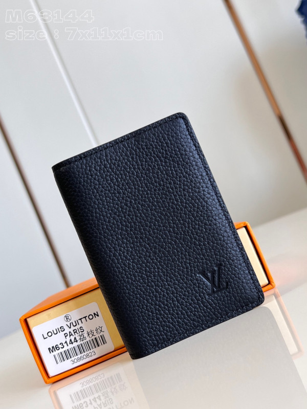 l**is V*t*n pocket organizer-7.5*11.1*1 cm